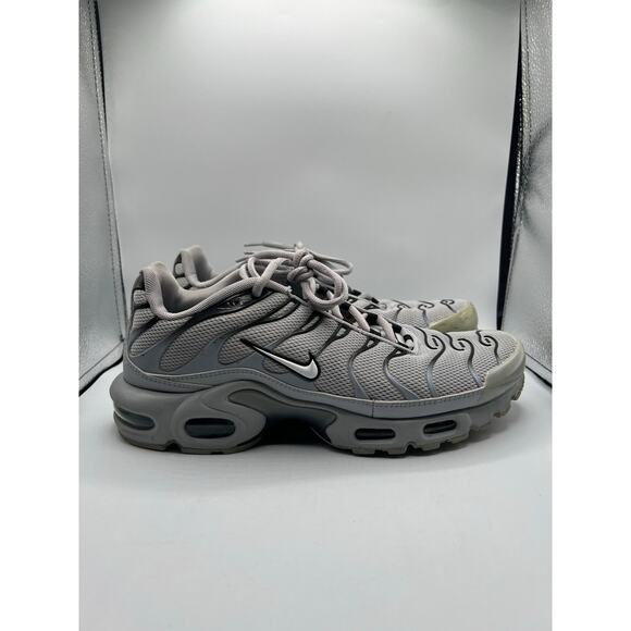 Nike Air Max Plus TN “Wolf Grey” size 9 men’s used - Picture 3 of 7